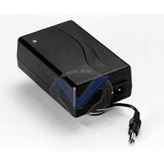 ADAPTATEUR D'ALIMENTATION 12V D1422